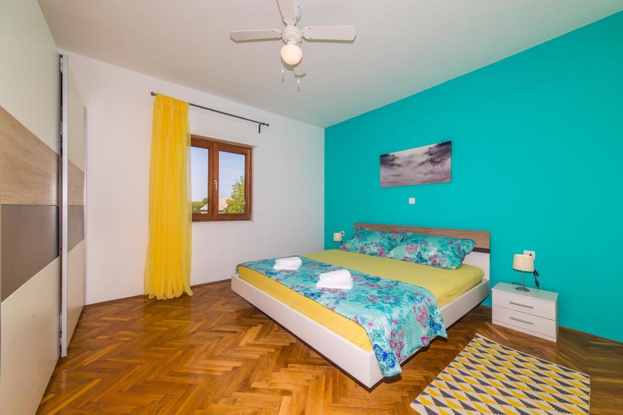 Holiday Home Villa Marija Radosic  Экстерьер фото