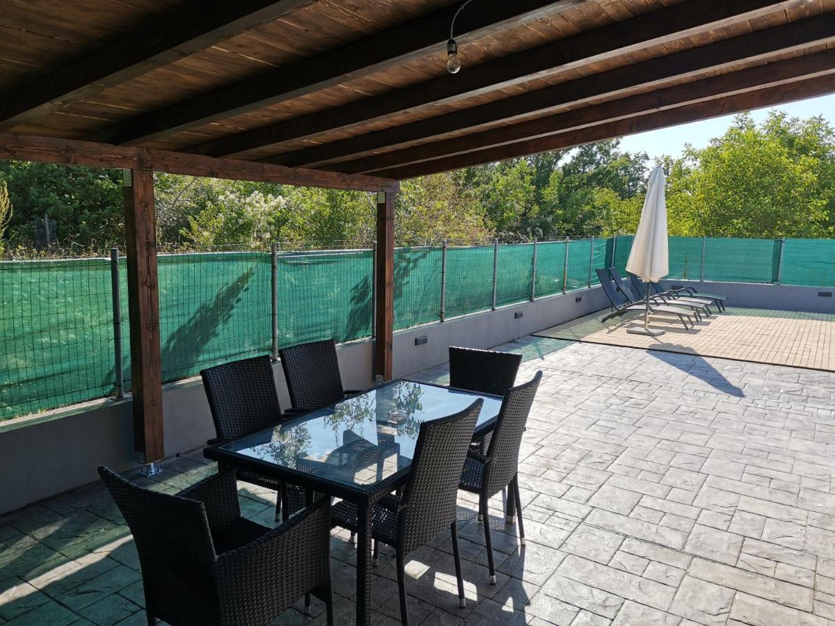 Holiday Home Villa Marija Radosic  Экстерьер фото